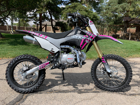 Image of KICKIN SYX 125 Dirt Bike Manual 125cc 4-Stroke Pit Bike